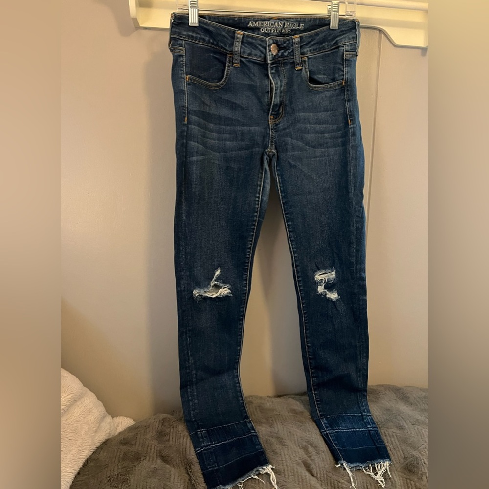 Low rise jeans